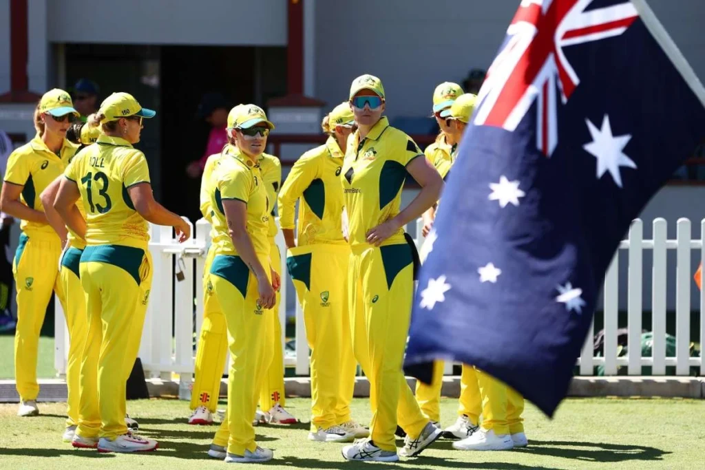 ತಹ್ಲಿಯಾ ಮೆಕ್‌ಗ್ರಾತ್ ಮತ್ತು ಮೇಗನ್ ಶುಟ್ ಆಸ್ಟ್ರೇಲಿಯಾ ಹೊರನಡೆಯುವ ಮೊದಲು